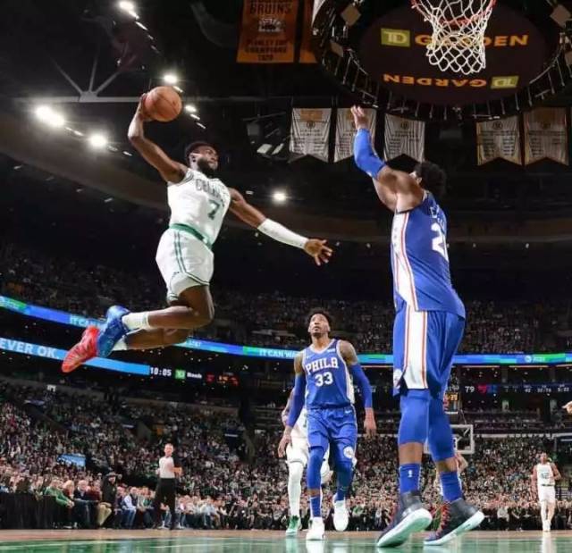 辽宁队与新 辽宁队与新